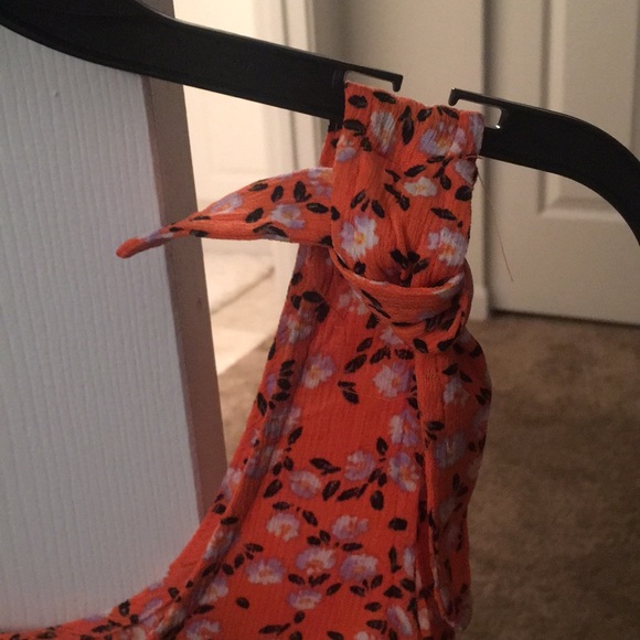 Flowery tank top - Picture 3 of 5